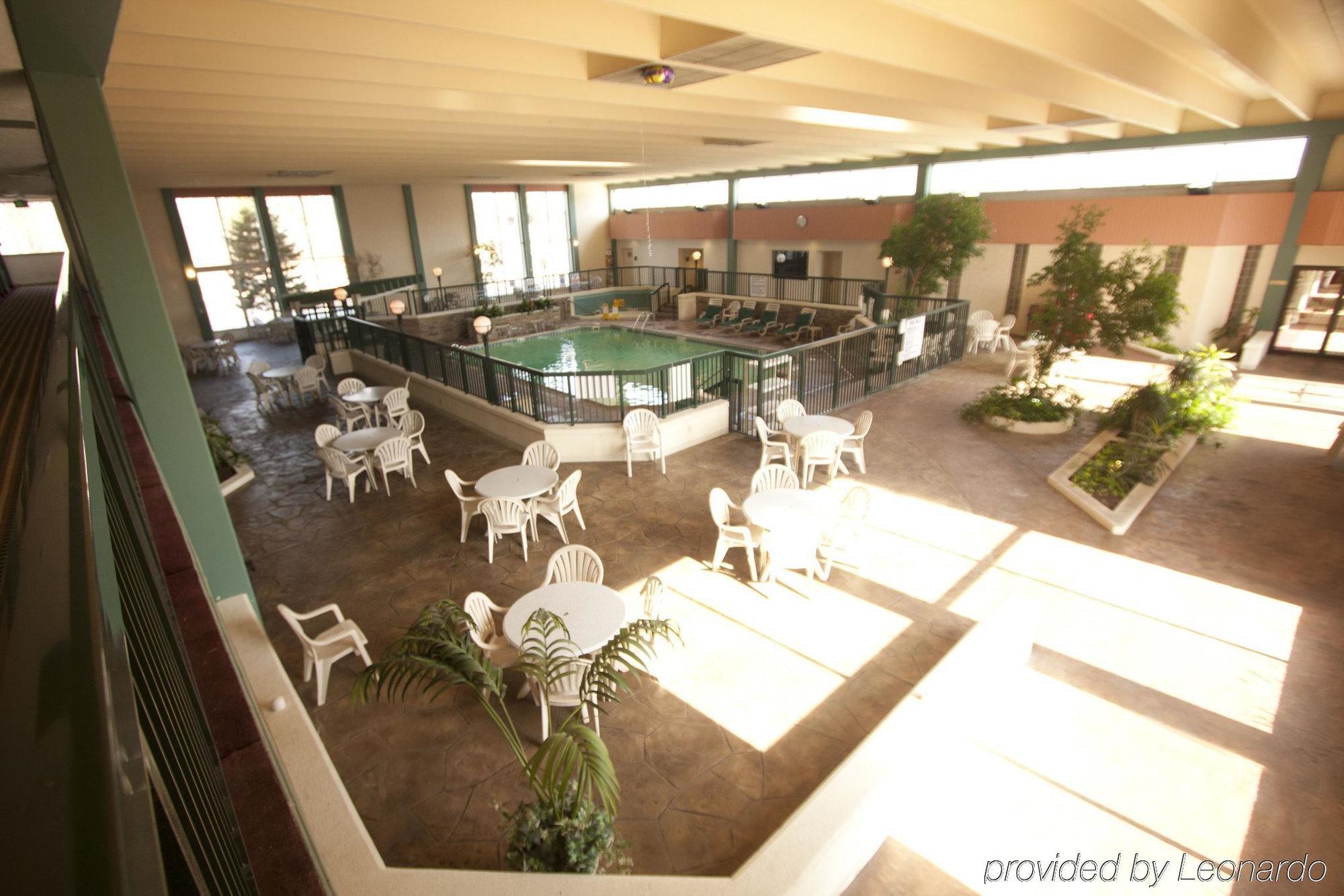 The Garden Inn Elkhart Interior foto
