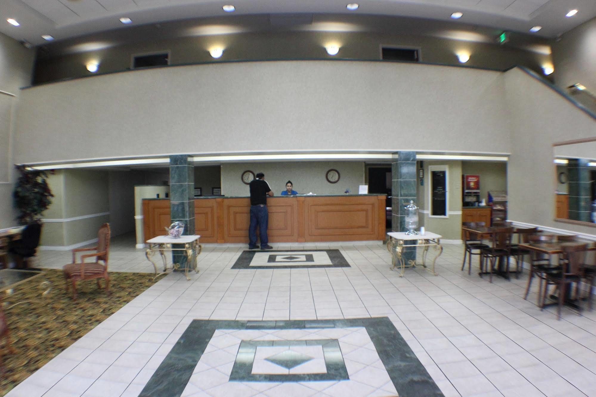 The Garden Inn Elkhart Exterior foto