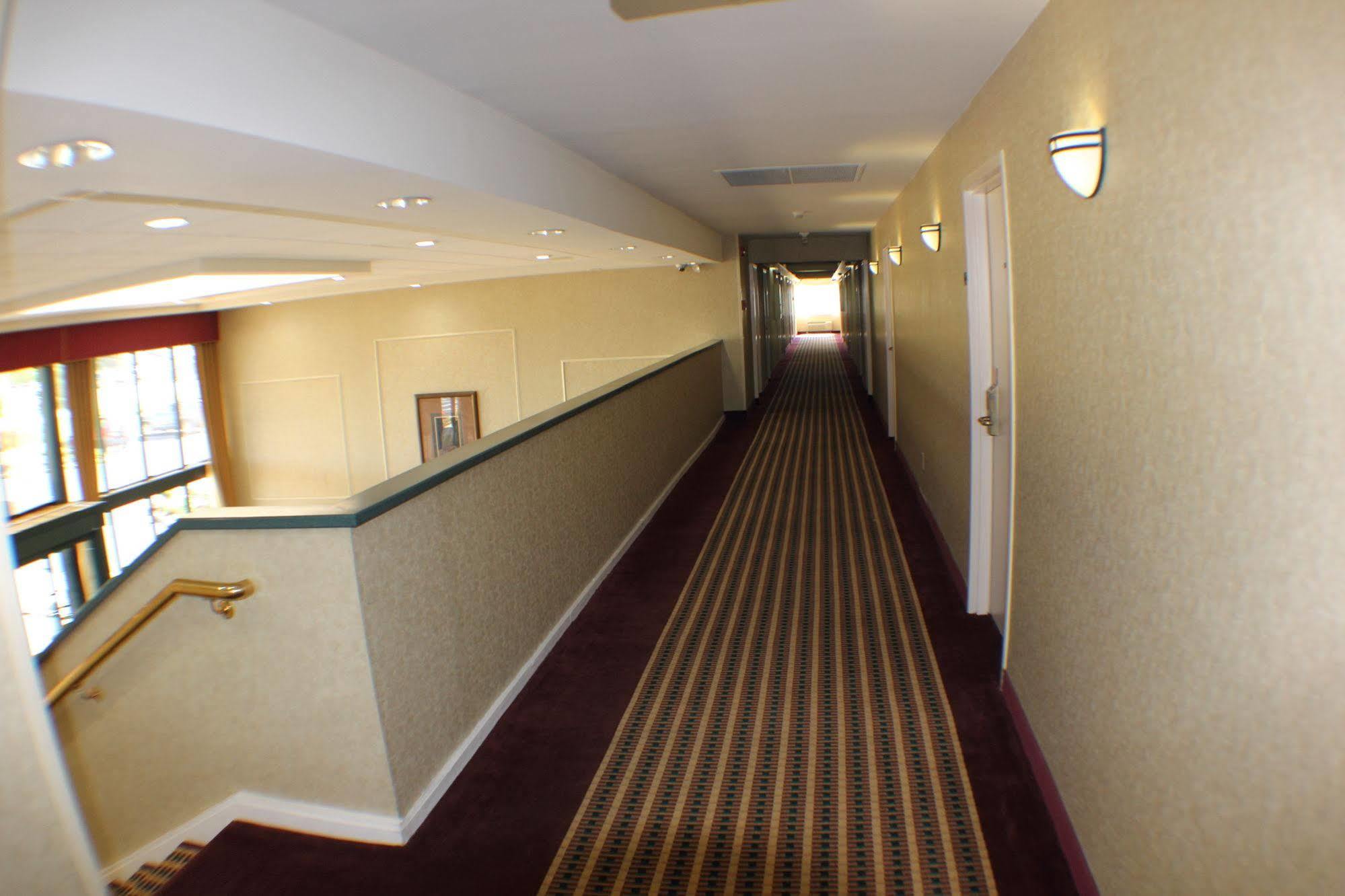 The Garden Inn Elkhart Exterior foto